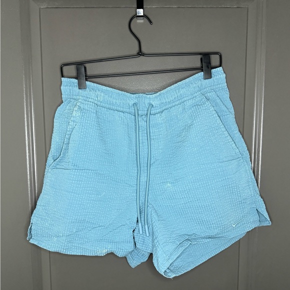 🔥🔥🔥 Nike Unlimited Dri-FIT 5" Seersucker Shorts | Smokey Blue | Medium - Picture 1 of 12